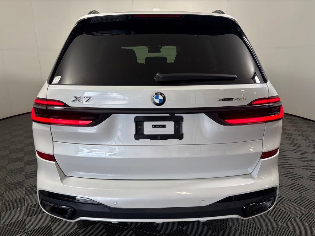 Certified 2026 BMW X7 xDrive40i AWD/4WD image 6