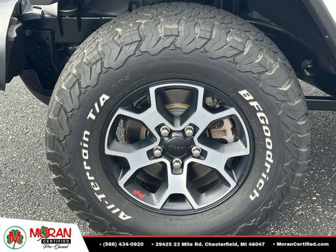 Used 2022 Jeep Wrangler Unlimited Rubicon w/ LED Lighting Group AWD/4WD image 9