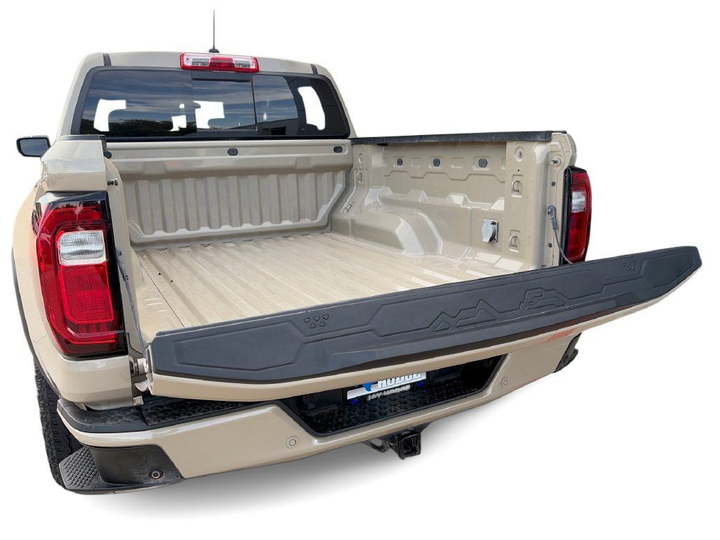 Used 2023 GMC Canyon AT4 w/ AT4 Premium Package AWD/4WD image 27