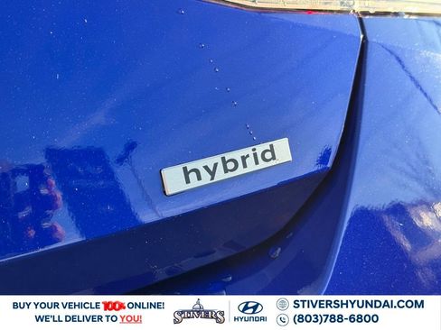 Certified 2025 Hyundai Elantra Limited w/ Cargo Package image 17