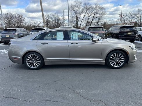 Used 2018 Lincoln MKZ Select w/ Select Plus Package image 4