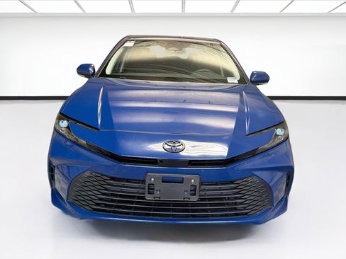 Used 2025 Toyota Camry LE FWD image 2