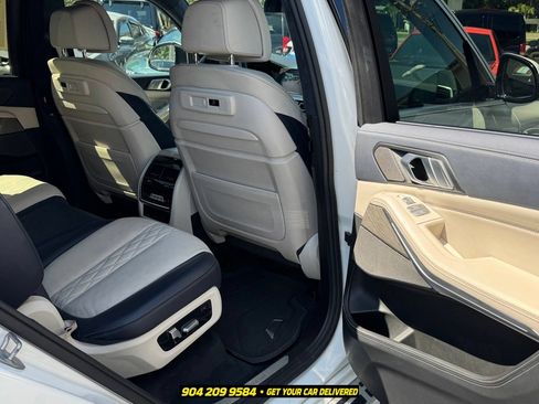 Used 2019 BMW X7 xDrive40i w/ Premium Package AWD/4WD image 36