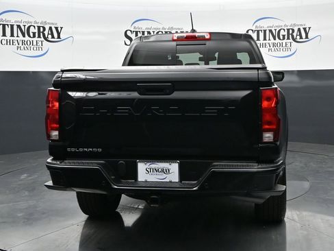 Used 2025 Chevrolet Colorado LT RWD image 6