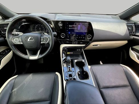 Used 2024 Lexus NX 250 FWD image 18