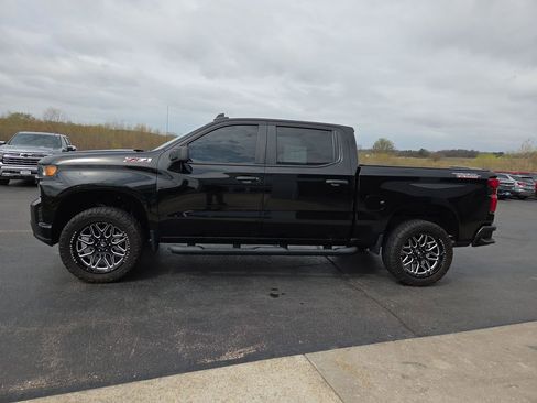 Certified 2021 Chevrolet Silverado 1500 Custom Trail Boss w/ Midnight Edition AWD/4WD image 4