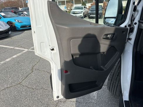 Used 2021 Ford Transit 350 XLT RWD image 22