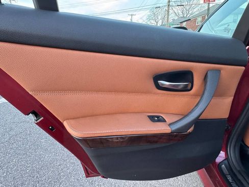 Used 2011 BMW 328i xDrive Sedan image 19