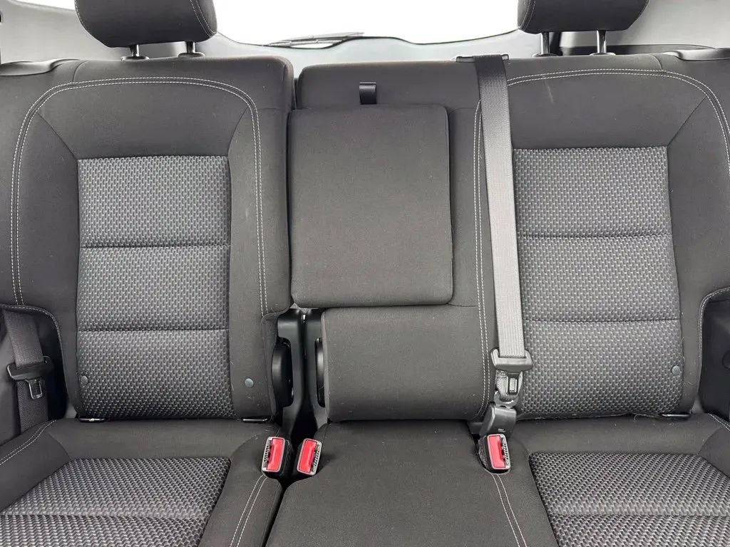 Used 2022 GMC Terrain SLE w/ Driver Convenience Package AWD/4WD image 19
