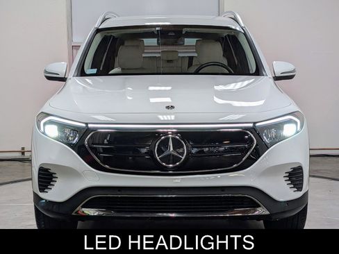 Used 2023 Mercedes-Benz EQB 300 4MATIC w/ Exclusive Package image 3