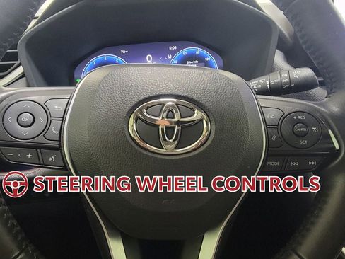 Used 2023 Toyota RAV4 Limited image 19