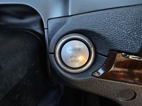 Used 2011 Mercedes-Benz E 550 Cabriolet image 19