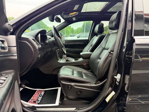 Used 2021 Jeep Grand Cherokee Limited w/ Sun & Sound Group RWD image 15