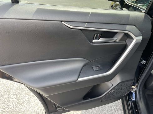 Used 2023 Toyota RAV4 AWD Hybrid image 12