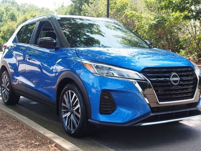 Used 2024 Nissan Kicks SV