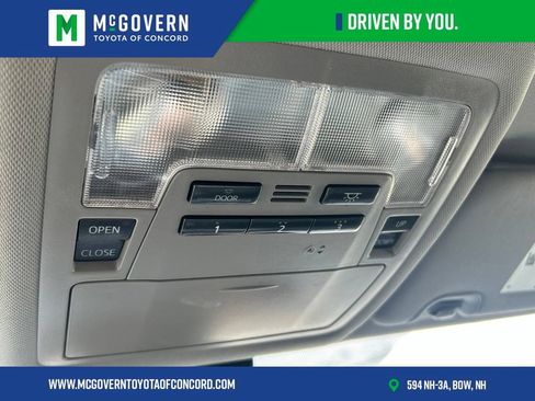 Used 2018 Toyota Highlander SE AWD/4WD image 26