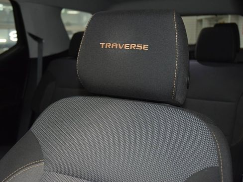 Used 2020 Chevrolet Traverse LS AWD/4WD image 38
