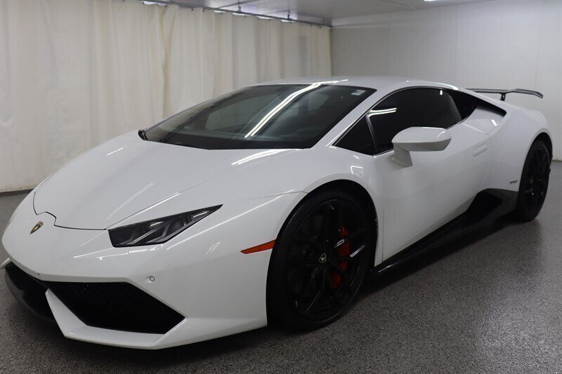Used 2015 Lamborghini Huracan LP 610-4 AWD/4WD image 3