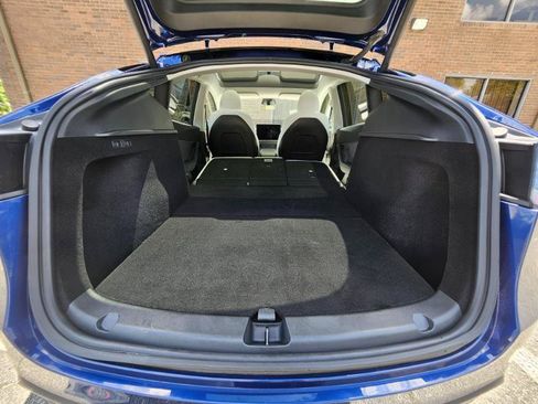 Used 2024 Tesla Model Y Long Range RWD image 70