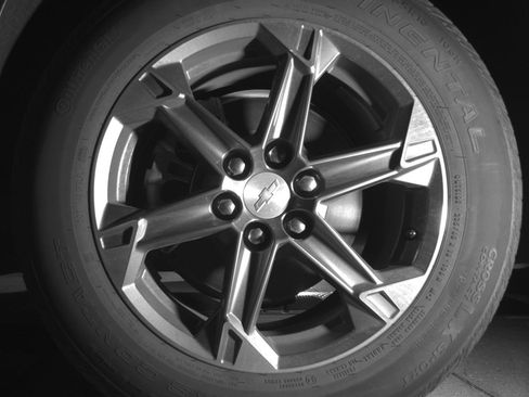 Used 2025 Chevrolet Blazer LT FWD image 12