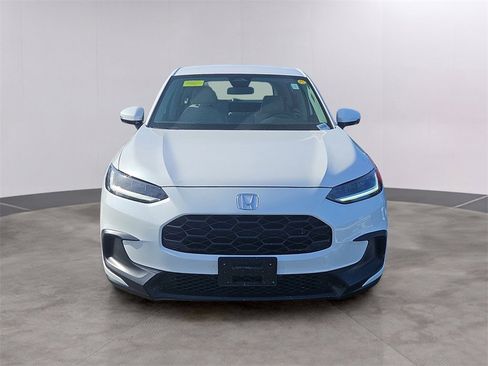 Certified 2025 Honda HR-V LX image 2