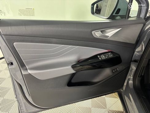 Used 2023 Volkswagen ID.4 Pro S Plus AWD/4WD image 14