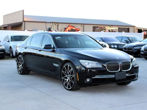 Used 2012 BMW 750Li image 9