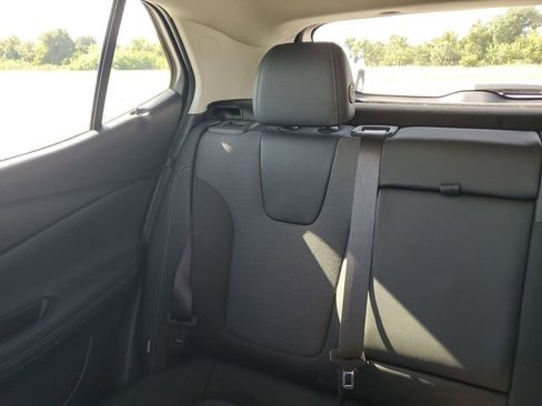 Used 2023 Buick Encore GX Select image 12