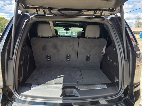Used 2025 Chevrolet Tahoe Z71 w/ Comfort Package image 7