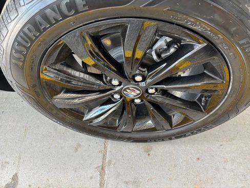 Used 2025 Buick Envista Sport Touring image 30