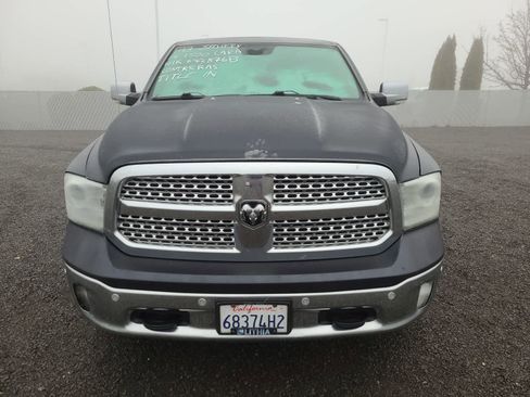 Used 2017 RAM 1500 Laramie w/ Convenience Group image 5