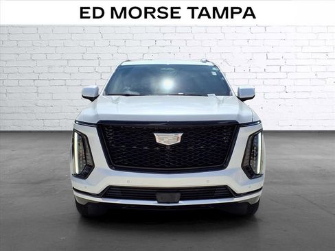 Used 2025 Cadillac Escalade ESV Sport w/ LPO, ONYX Package RWD image 6