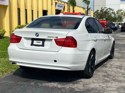 Used 2011 BMW 328i Sedan RWD image 9