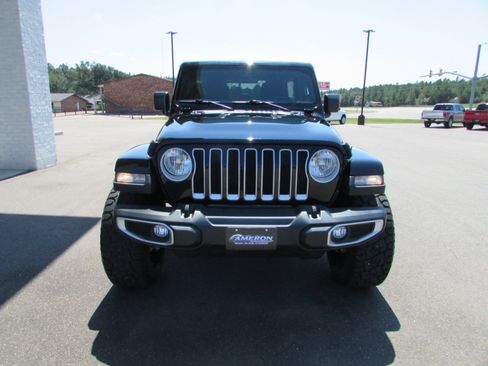 Used 2021 Jeep Wrangler Unlimited Sahara image 7