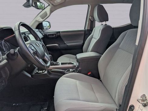 Used 2019 Toyota Tacoma SR5 image 11