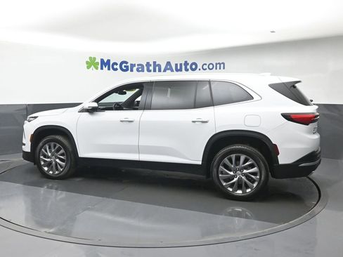 Used 2025 Buick Enclave Preferred image 19