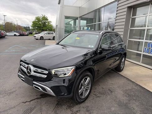 Used 2022 Mercedes-Benz GLC 300 4MATIC image 2