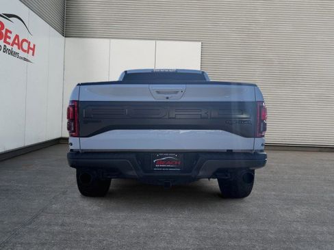 Used 2018 Ford F150 Raptor w/ Equipment Group 802A Luxury image 15