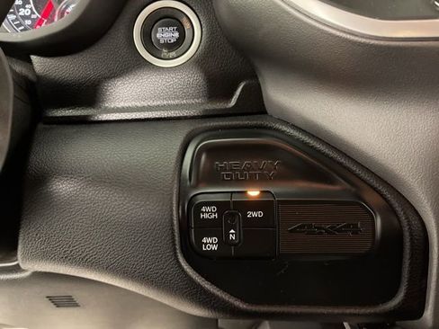 Used 2021 RAM 2500 Big Horn w/ Level 1 Equipment Group image 28