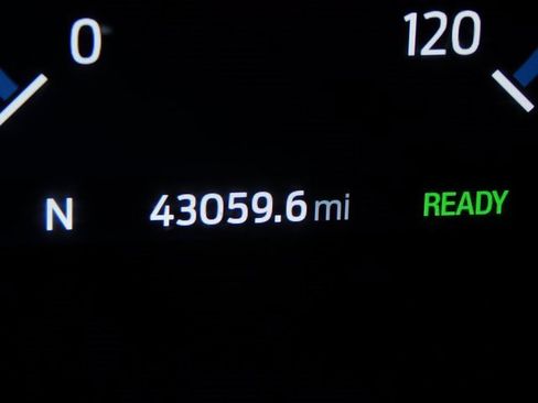 Used 2023 Ford F150 Lariat image 34