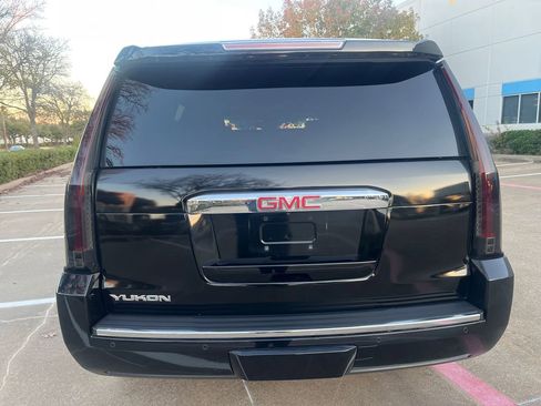 Used 2015 GMC Yukon Denali w/ Premium Package image 8