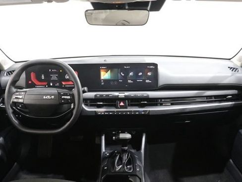 Used 2025 Kia K4 FWD image 14
