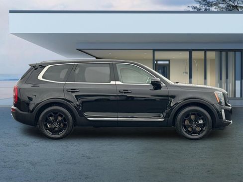 Used 2021 Kia Telluride EX w/ Towing Package image 3