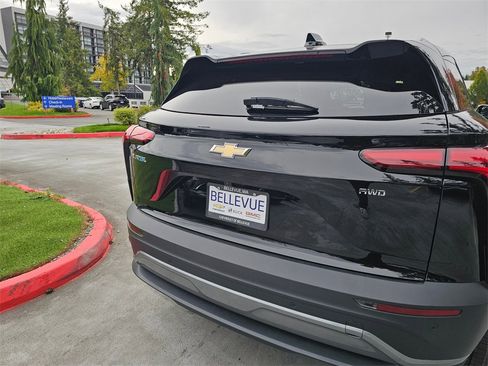 New 2026 Chevrolet Blazer EV LT image 15