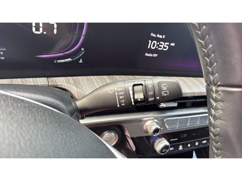 Used 2024 Kia Telluride EX w/ EX Captain's Chair Package FWD image 27