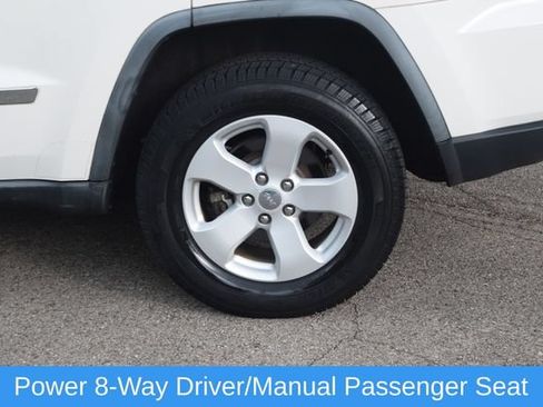 Used 2012 Jeep Grand Cherokee Laredo AWD/4WD image 29