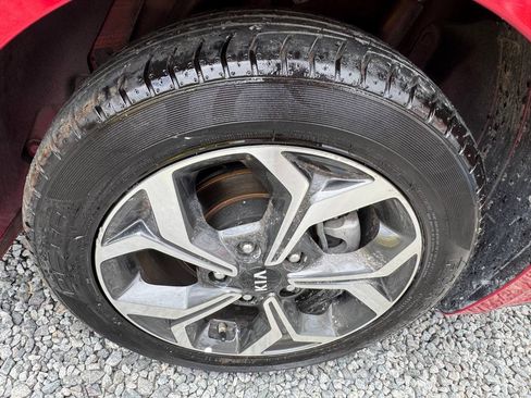Used 2021 Kia Forte LXS FWD image 28