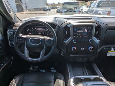 Used 2020 GMC Sierra 2500 Denali w/ Denali Ultimate Package AWD/4WD image 27