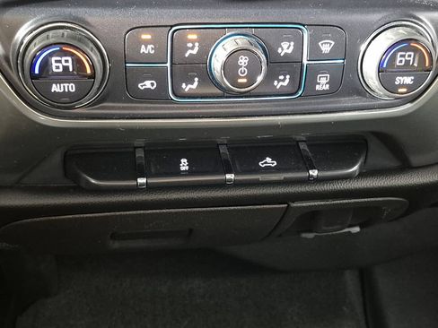 Used 2017 Chevrolet Silverado 1500 LT w/ High Desert Package AWD/4WD image 19
