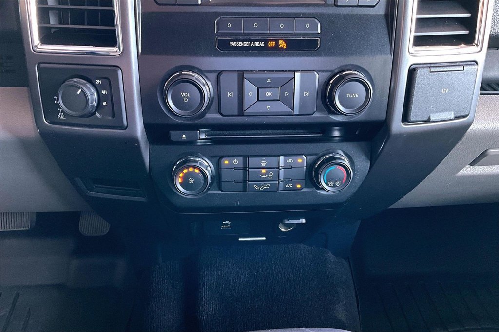 Used 2016 Ford F150 XLT AWD/4WD image 11